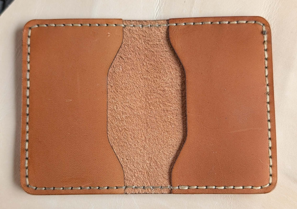 Minimilist 4 pocket handmade leather wallet - CraftyDrifters Cornwall