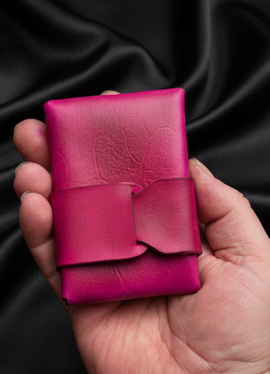 Drifters Wide Boy Stitch Free Wallet in Fuchsia