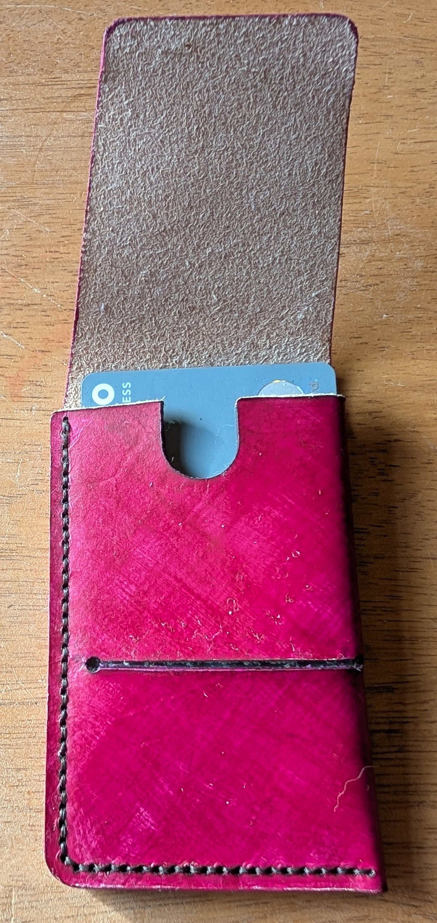 Slimline Leather Card/Cash Fold. fuchsia