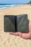 Devonport Plus leather bag with two external pockets and durable full-grain pull-up leather design