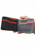 Bi-Fold four pockets and a full length cash fold