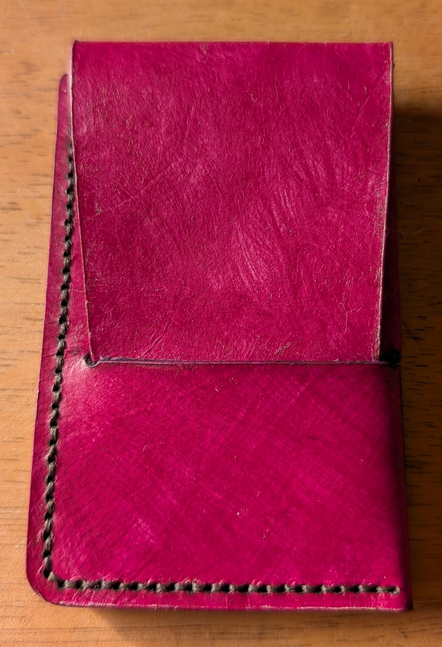 Slimline Leather Card/Cash Fold. fuchsia